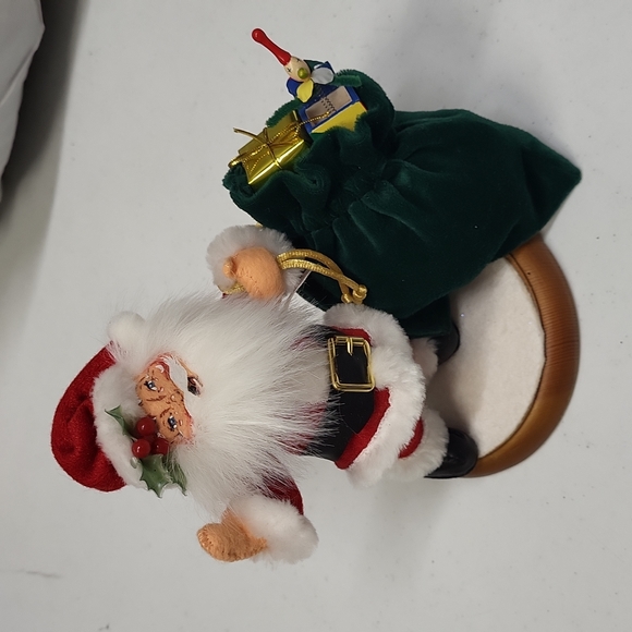 Vintage Annalee Santa Big Green Velvet  Gift Back Red White Standing Up … - Picture 2 of 10